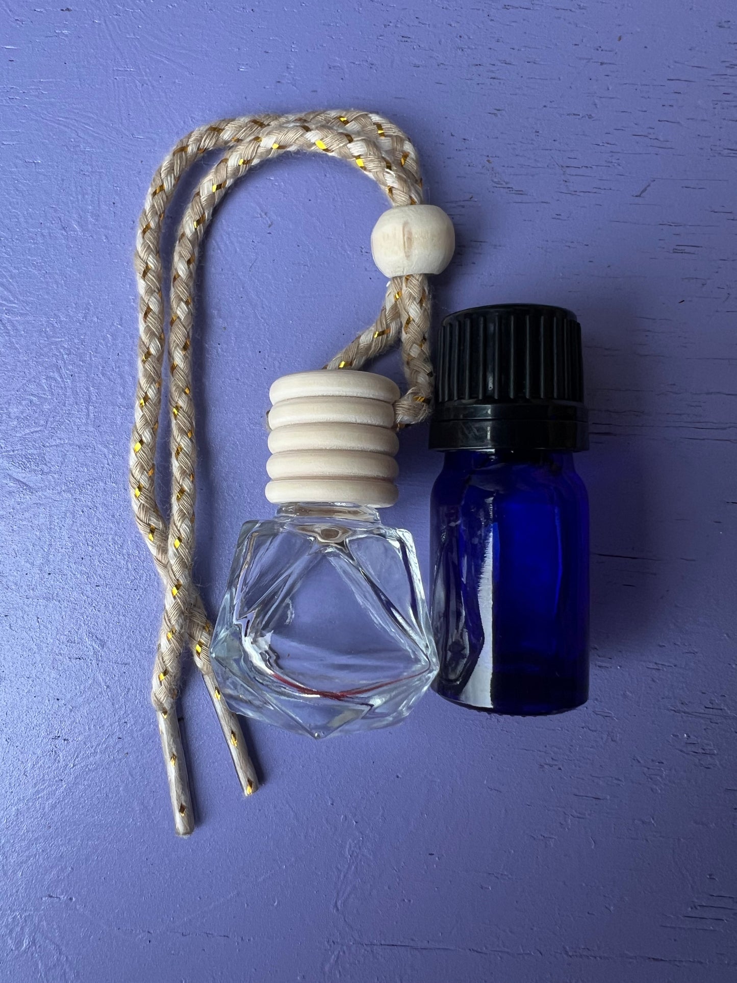 Pure Lavender Essential Oil 5ml + Car Diffuser